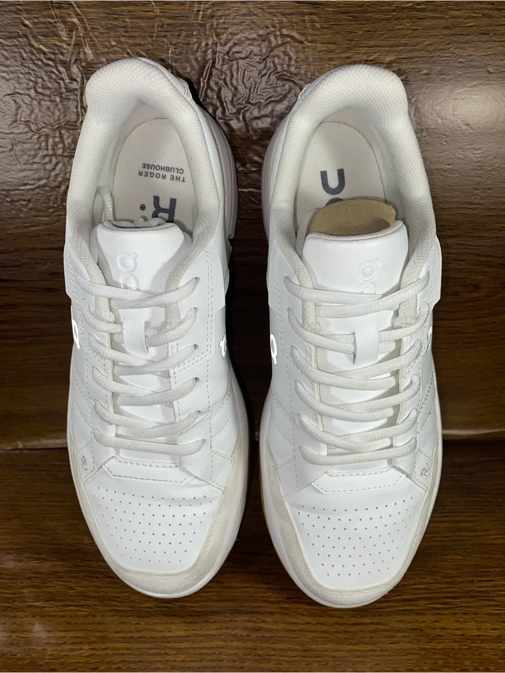 On Cloud Roger women’s shoe size 8.5